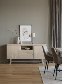 Brooklyn sideboard 160 vitpigmenterad ek, en produkt av hög kvalitet till bra pris från Ulfåsa möbler