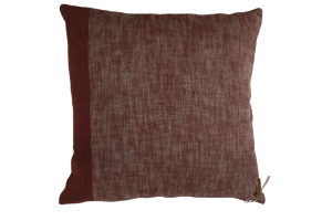 Kudde röd 60×60 cm, en produkt av hög kvalitet till bra pris från Ulfåsa möbler