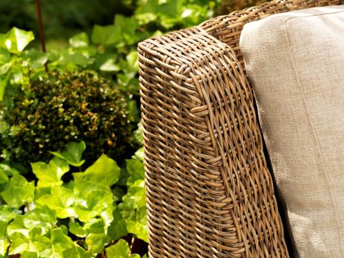 Kastos soffbord med Sandkorn lounge group, en produkt av hög kvalitet till bra pris från Ulfåsa möbler