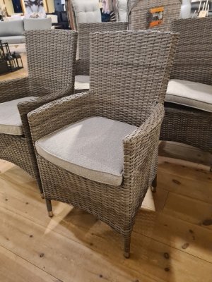 Devon Stol driftwood med dyna, en produkt av hög kvalitet till bra pris från Ulfåsa möbler