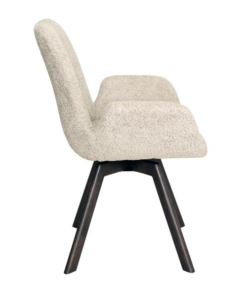 CROSBY Matstol brun med snurr, tyg beige, en produkt av hög kvalitet till bra pris från Ulfåsa möbler