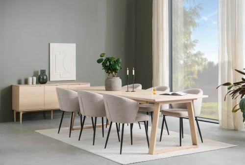 IBEN Matstol i beige boucletyg, en produkt av hög kvalitet till bra pris från Ulfåsa möbler