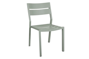Delia matstol Dusty Green, en produkt av hög kvalitet till bra pris från Ulfåsa möbler