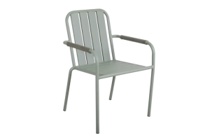 Innes karmstol Dusty Green, en produkt av hög kvalitet till bra pris från Ulfåsa möbler