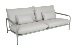 Lerberget 2,5-sits soffa Dusty Green/ash, en produkt av hög kvalitet till bra pris från Ulfåsa möbler