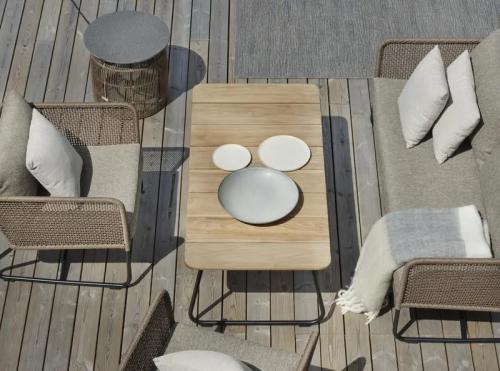 Nolli soffbord Svart/teak, en produkt av hög kvalitet till bra pris från Ulfåsa möbler