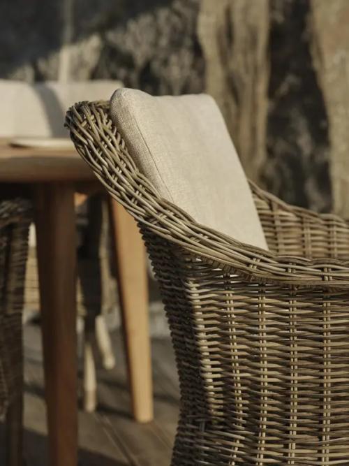 Lenora ryggdyna Sand, en produkt av hög kvalitet till bra pris från Ulfåsa möbler