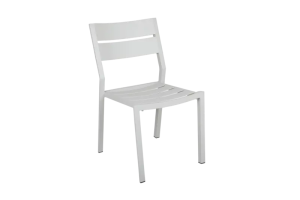 Delia matstol Light Grey, en produkt av hög kvalitet till bra pris från Ulfåsa möbler