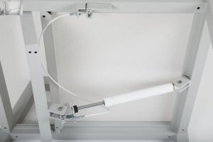 Newfort positionsstol Light Grey/Off-White, en produkt av hög kvalitet till bra pris från Ulfåsa möbler