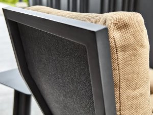 Slide positionsfåtölj Svart/Cinnamon Gold, en produkt av hög kvalitet till bra pris från Ulfåsa möbler