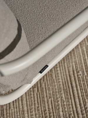 Bendt 2-sitssoffa Pearl White/Teddy Beige, en produkt av hög kvalitet till bra pris från Ulfåsa möbler