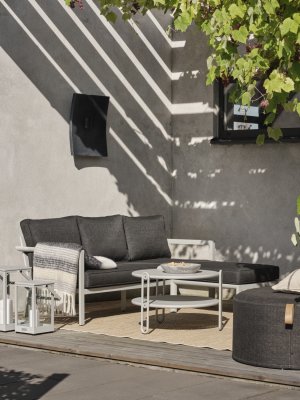 Delia divansoffa Light Grey/Nearly Black, en produkt av hög kvalitet till bra pris från Ulfåsa möbler