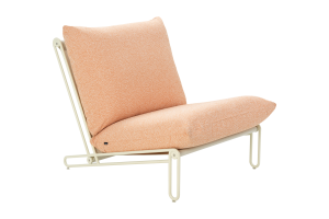 Blixt loungefåtölj Pearl White/Teddy Orange, en produkt av hög kvalitet till bra pris från Ulfåsa möbler