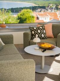 Peace soffbord Light Grey, en produkt av hög kvalitet till bra pris från Ulfåsa möbler