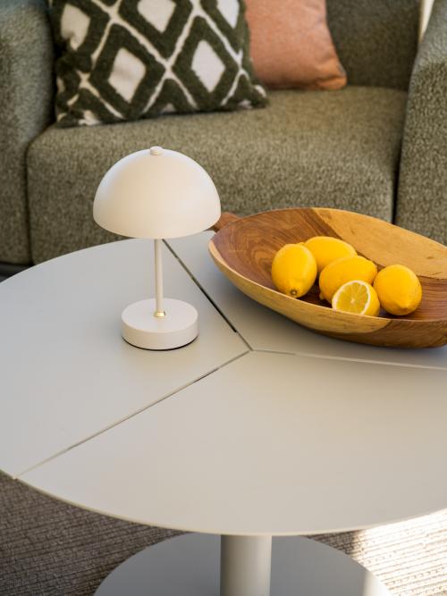 Peace soffbord Light Grey, en produkt av hög kvalitet till bra pris från Ulfåsa möbler