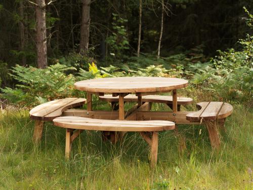 Hasslebro picnicset Brun, en produkt av hög kvalitet till bra pris från Ulfåsa möbler