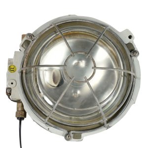 Rå gammal vägglampa, en produkt av hög kvalitet till bra pris från Ulfåsa möbler