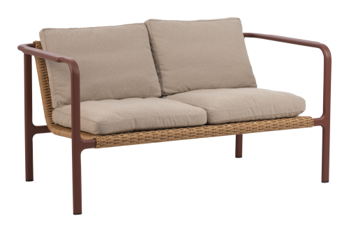 Motty 2-sitssoffa Zin Red/Teddy Beige, en produkt av hög kvalitet till bra pris från Ulfåsa möbler
