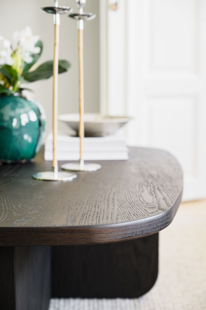 Billings soffbord 118x73 brun ek, en produkt av hög kvalitet till bra pris från Ulfåsa möbler