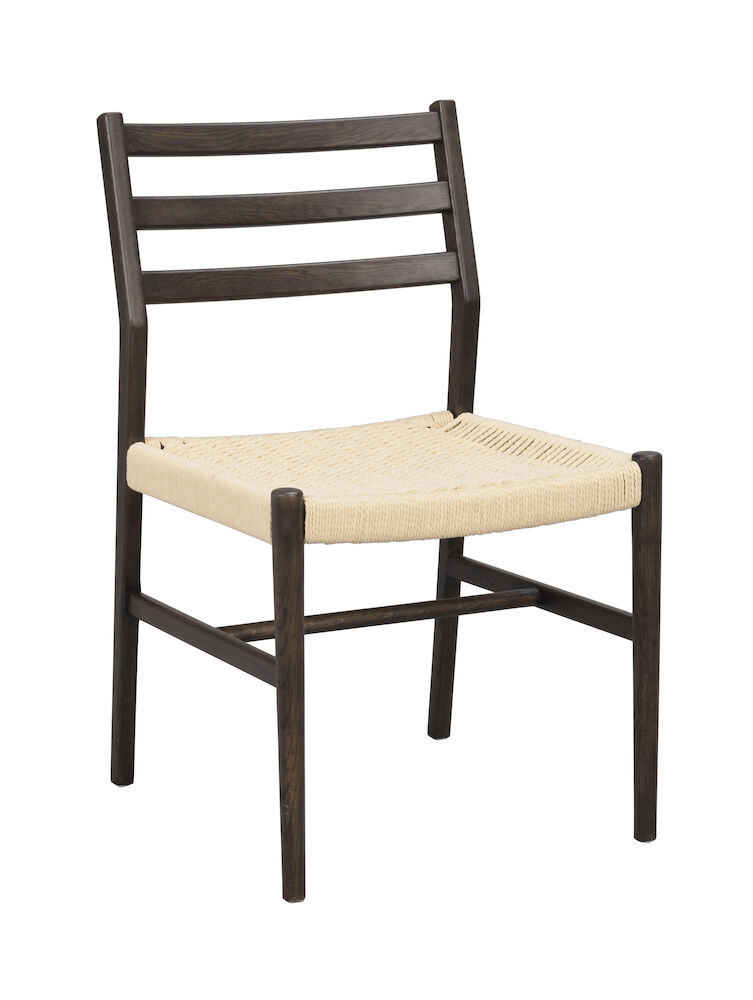 Harlan stol brun ek/flätad sits, en produkt av hög kvalitet till bra pris från Ulfåsa möbler