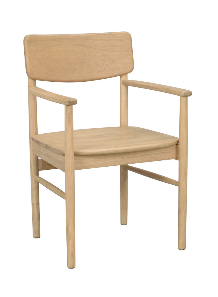Maidstone karmstol ek, en produkt av hög kvalitet till bra pris från Ulfåsa möbler