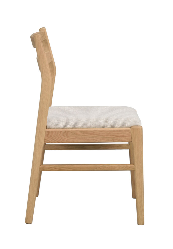 Kerwin stol ek/ljusbeige tyg, en produkt av hög kvalitet till bra pris från Ulfåsa möbler