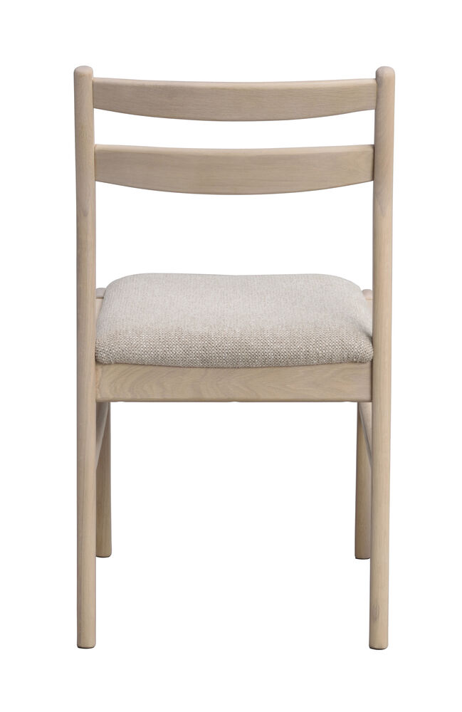 Kerwin stol vitpigmenterad ek/ljusbeige tyg, en produkt av hög kvalitet till bra pris från Ulfåsa möbler