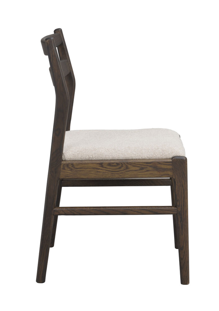 Kerwin stol brun ek/ljusbeige tyg, en produkt av hög kvalitet till bra pris från Ulfåsa möbler