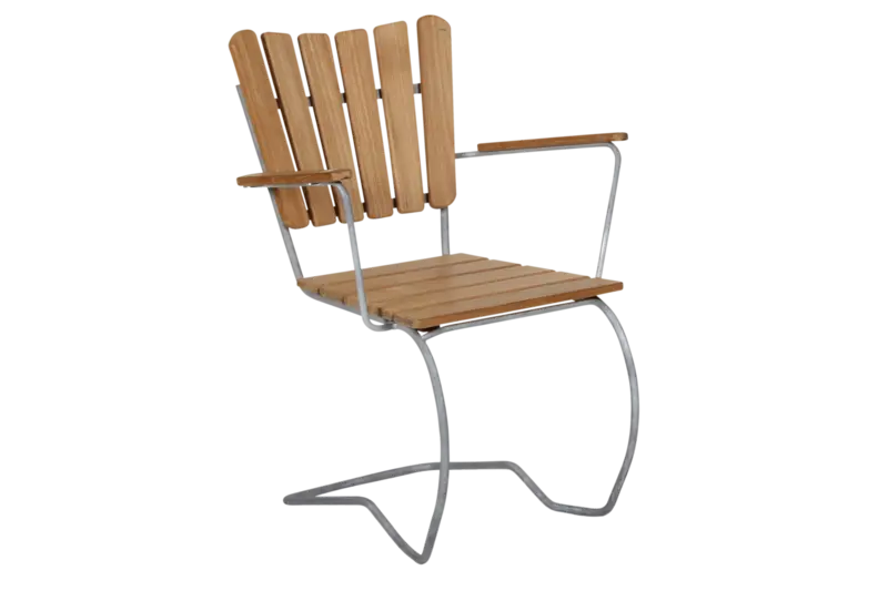 56:an karmstol Natur/grå, en produkt av hög kvalitet till bra pris från Ulfåsa möbler