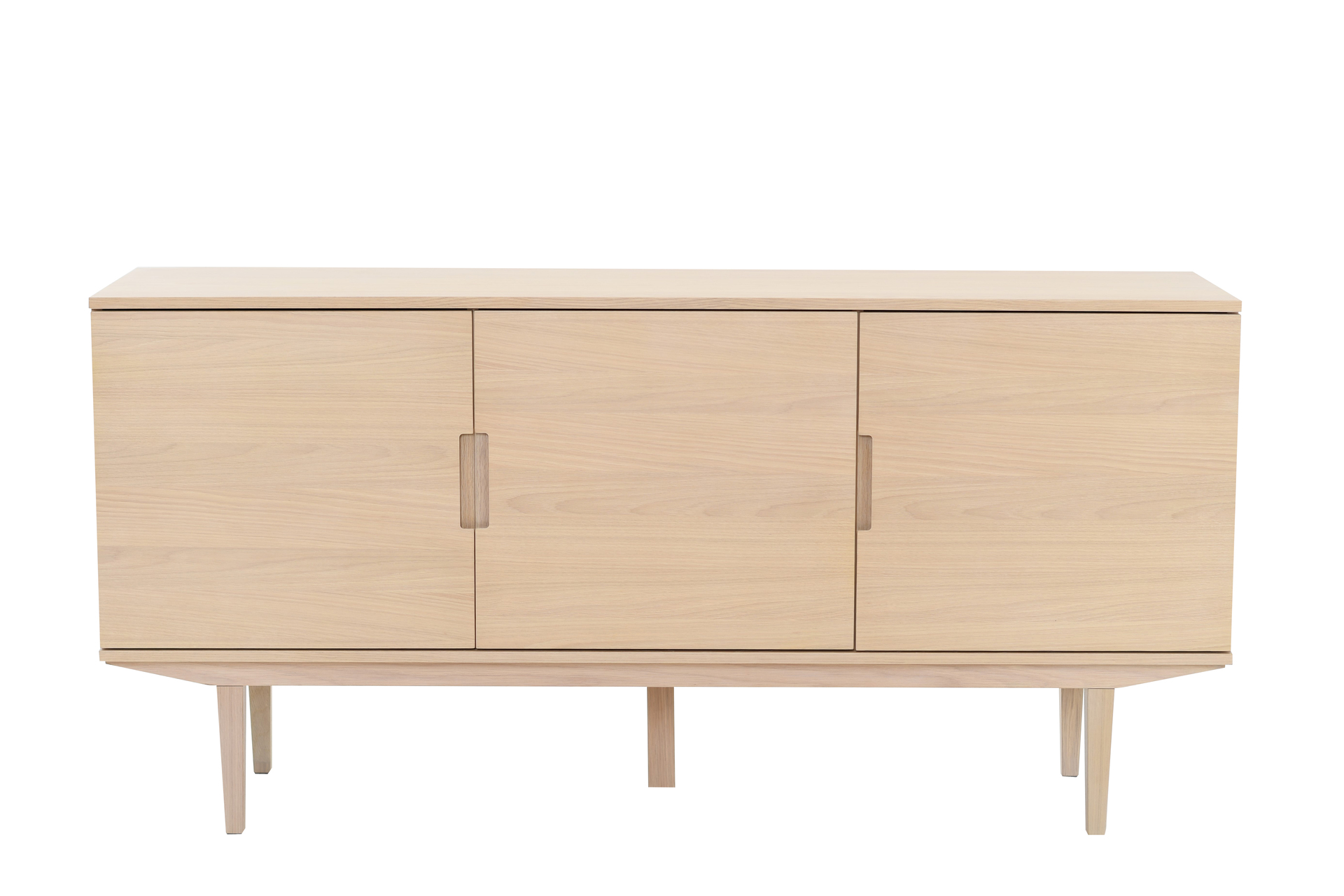 SAGENE Sideboard. 3 dörr, vitpigmenterat, en produkt av hög kvalitet till bra pris från Ulfåsa möbler