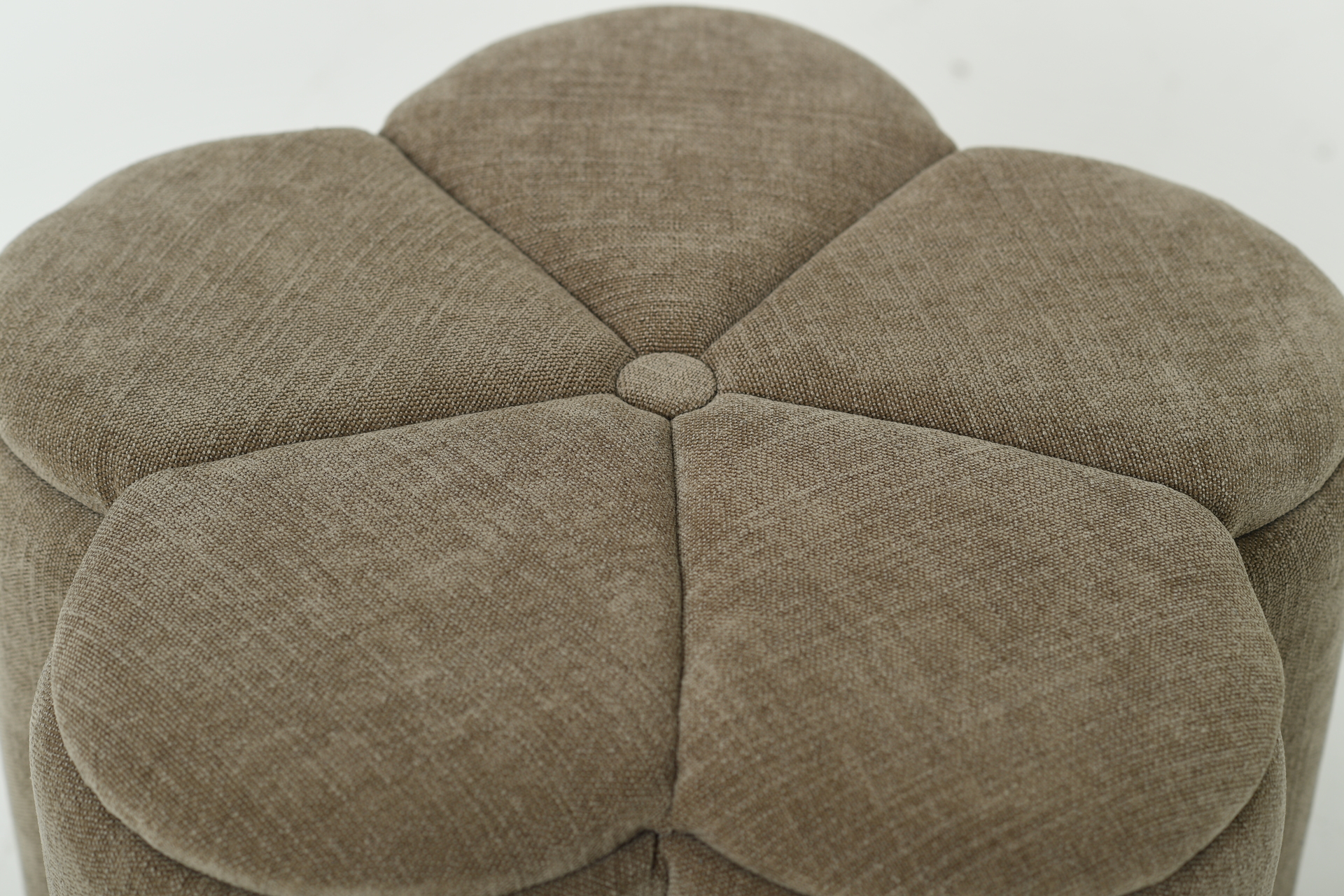 BELLIS Sittpuff med förvaring, beige ø60, en produkt av hög kvalitet till bra pris från Ulfåsa möbler