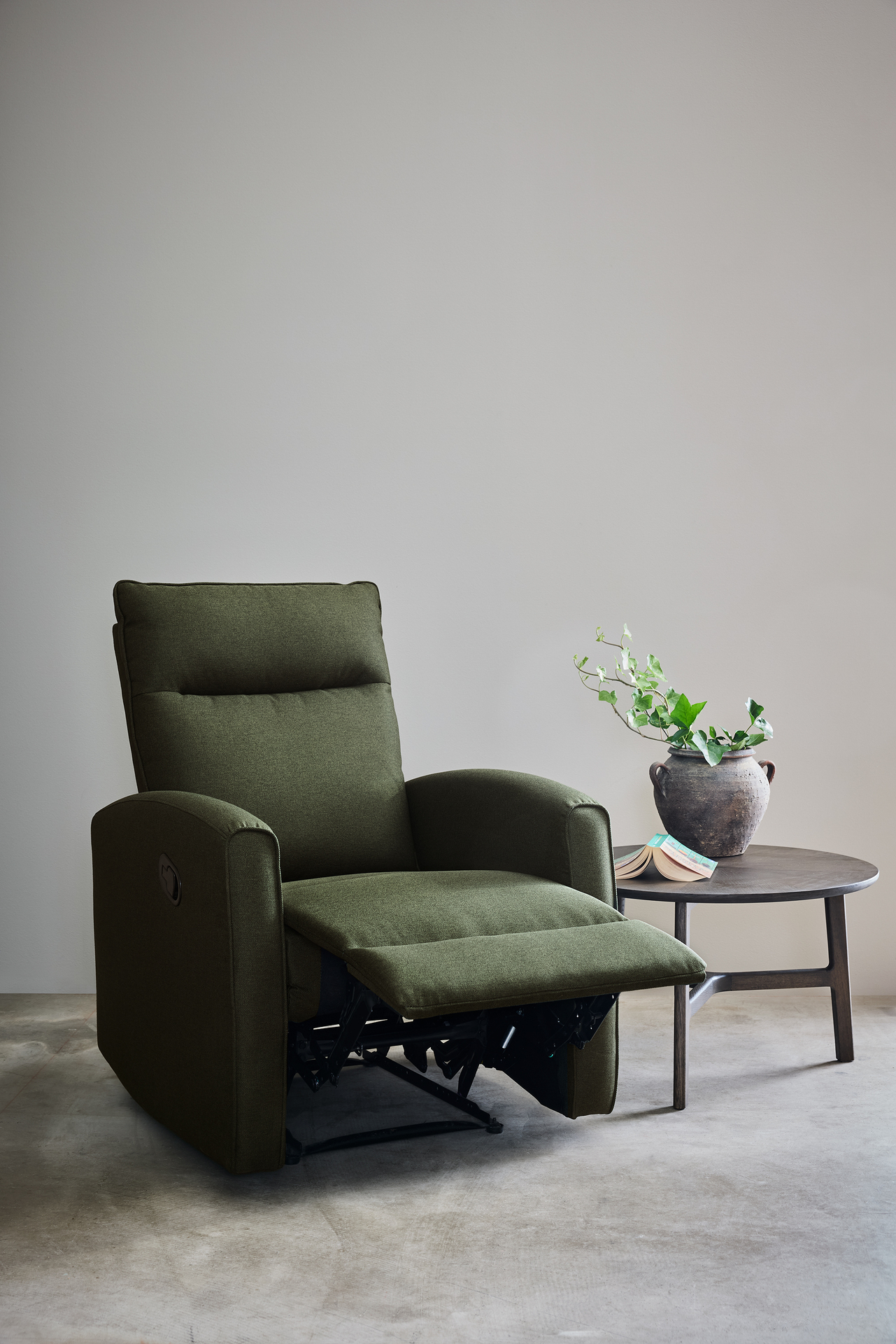 FRASSE Reclinerfåtölj, tyg grön, en produkt av hög kvalitet till bra pris från Ulfåsa möbler