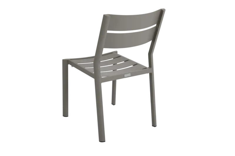 Delia matstol Khaki, en produkt av hög kvalitet till bra pris från Ulfåsa möbler