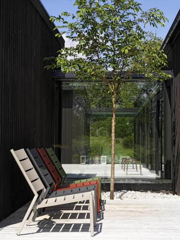 Delia loungefåtölj Antracit, en produkt av hög kvalitet till bra pris från Ulfåsa möbler