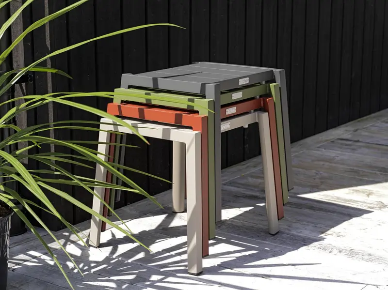 Delia sidobord Antracit, en produkt av hög kvalitet till bra pris från Ulfåsa möbler