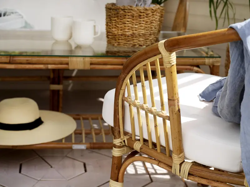 Astrakan fåtölj Natur/vit, en produkt av hög kvalitet till bra pris från Ulfåsa möbler