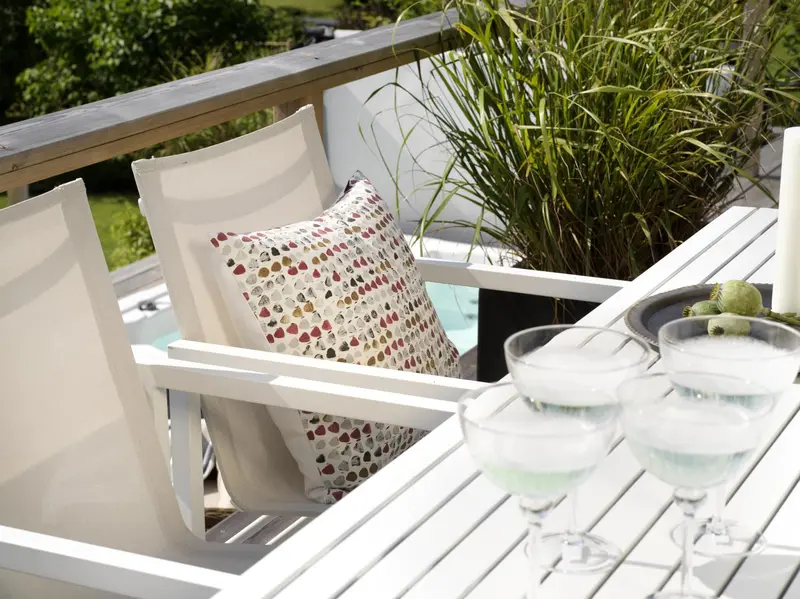 Vevi matbord Vit, en produkt av hög kvalitet till bra pris från Ulfåsa möbler