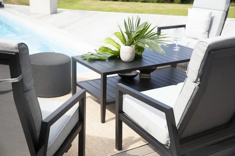 Belfort positionsfåtölj Svart/Pearl Grey, en produkt av hög kvalitet till bra pris från Ulfåsa möbler