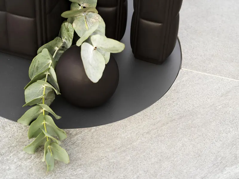 Kenora matbord Antracit/Grå, en produkt av hög kvalitet till bra pris från Ulfåsa möbler