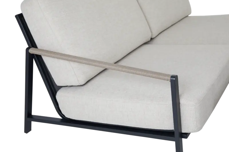 Lyra 2,5-sits soffa Svart/Sand, en produkt av hög kvalitet till bra pris från Ulfåsa möbler