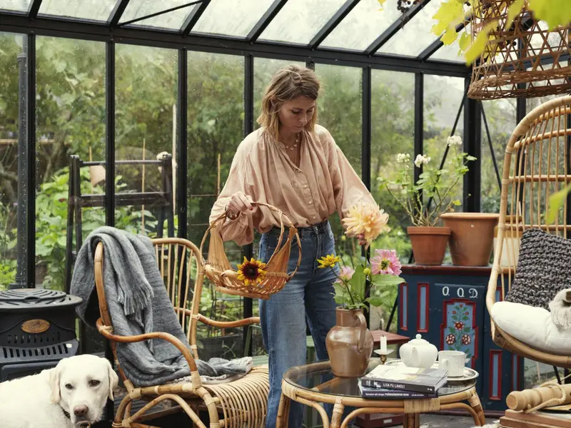 Vallda karmstol Natur, en produkt av hög kvalitet till bra pris från Ulfåsa möbler