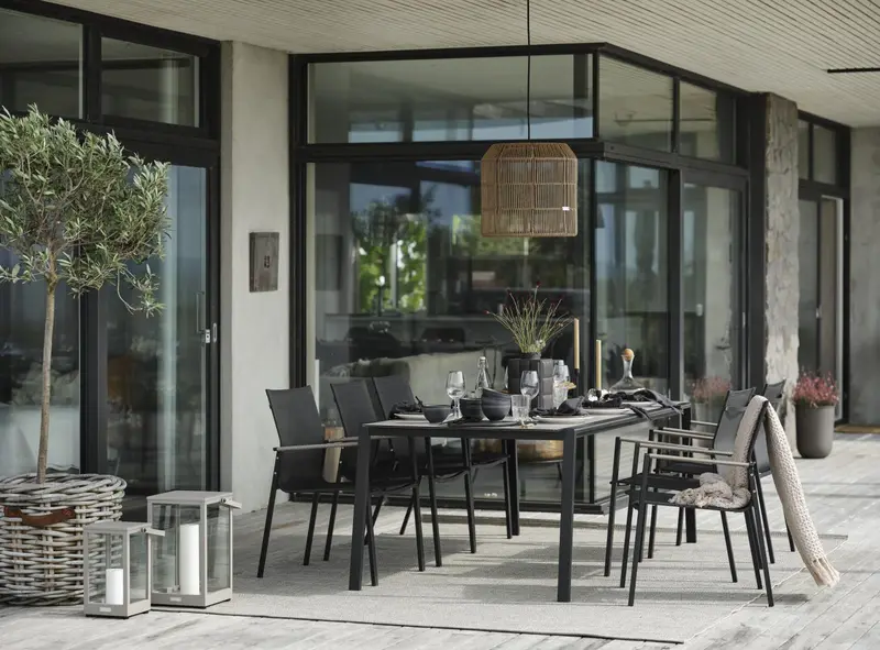 Lyra matstol Svart/grå, en produkt av hög kvalitet till bra pris från Ulfåsa möbler