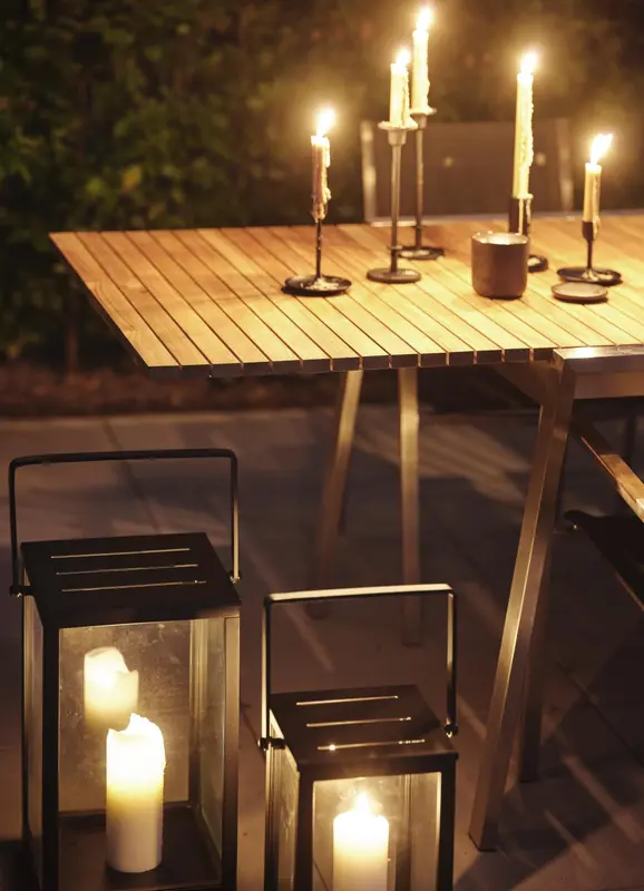 Naos matbord Rostfritt stål/teak, en produkt av hög kvalitet till bra pris från Ulfåsa möbler