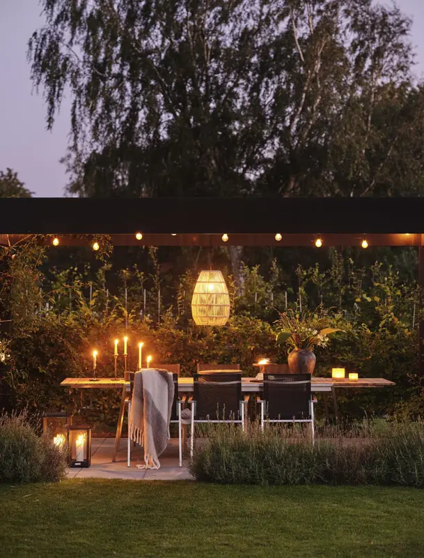 Naos matstol Natur/grå, en produkt av hög kvalitet till bra pris från Ulfåsa möbler