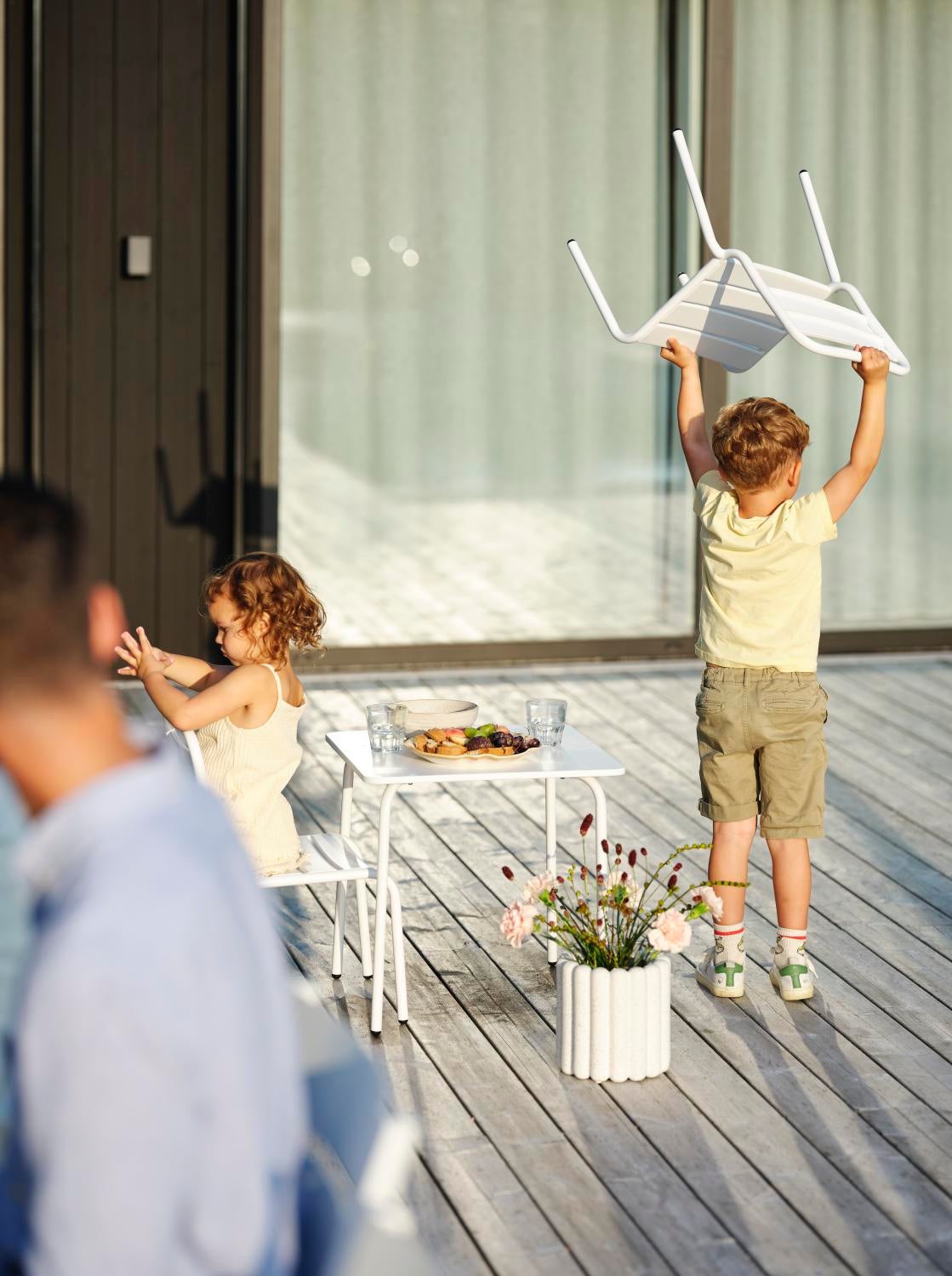 Nera barnbord Vit, en produkt av hög kvalitet till bra pris från Ulfåsa möbler