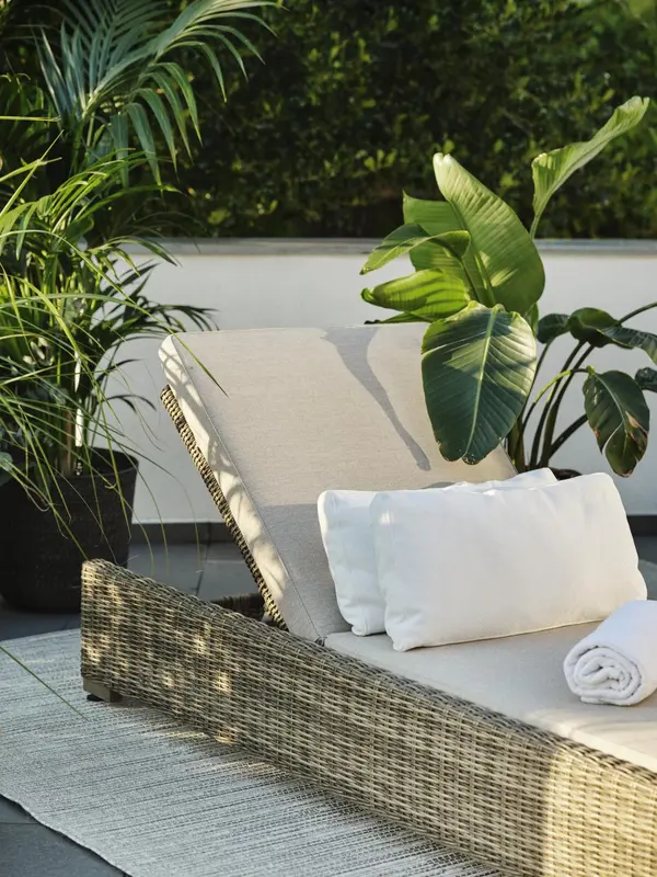 Ninja vilsäng Rustik/beige, en produkt av hög kvalitet till bra pris från Ulfåsa möbler