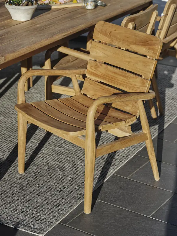 Lilja karmstol Natur, en produkt av hög kvalitet till bra pris från Ulfåsa möbler