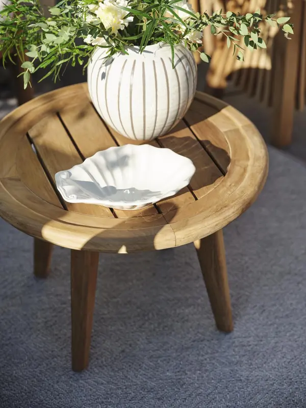 Lilja sidobord Natur, en produkt av hög kvalitet till bra pris från Ulfåsa möbler