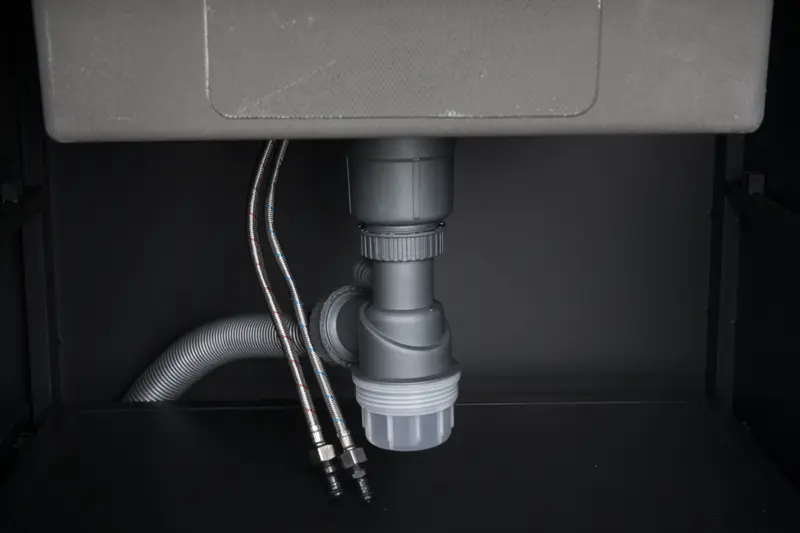 Fornax utekök Svart/teak, en produkt av hög kvalitet till bra pris från Ulfåsa möbler