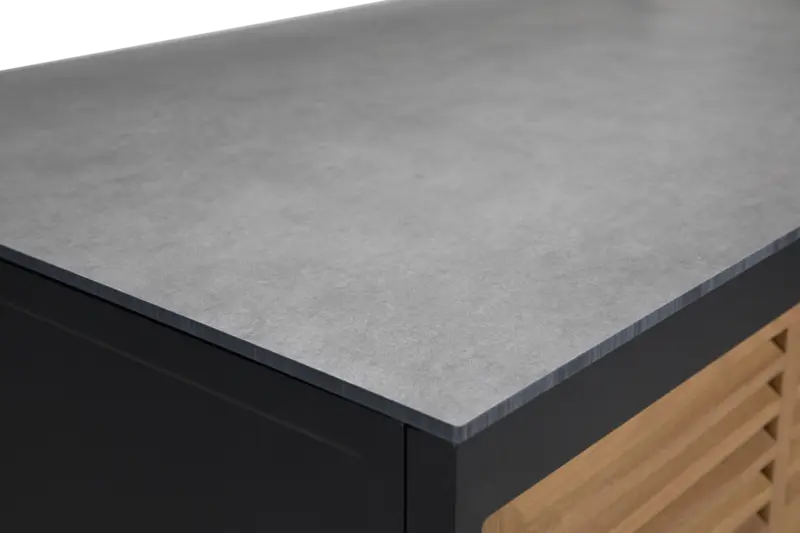 Fornax utekök Svart/teak, en produkt av hög kvalitet till bra pris från Ulfåsa möbler